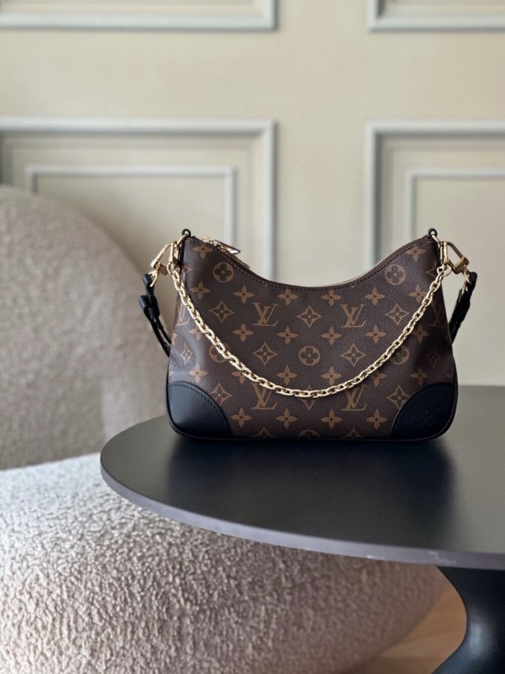 ✨✨Louis Vuitton Boulogne Bag with gold chain and black leather strap